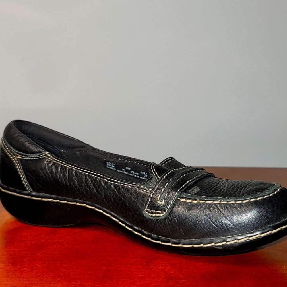 Clarks Bendables Black Leather Slip On 8M Women's